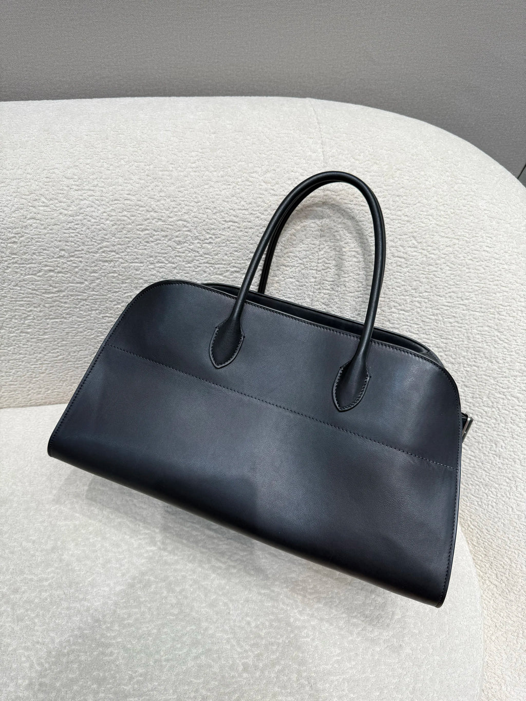 Unisex saddle leather all steel hardware inner sheepskin single shoulder large capacity hand-held horizontal bag