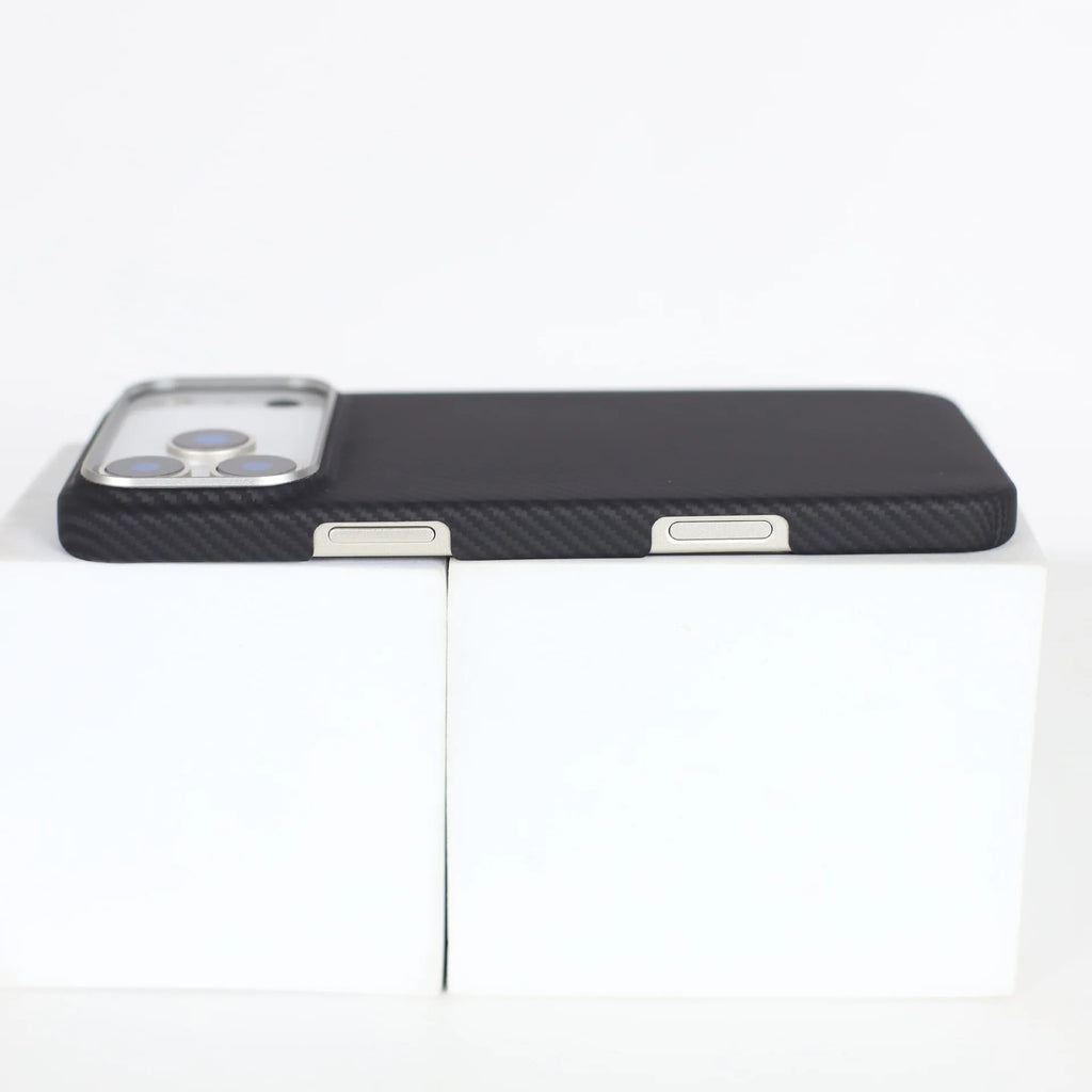 iPhone 17 Pro Max Aramid Fiber Case - Slim Military-Grade Protection Tidesmit