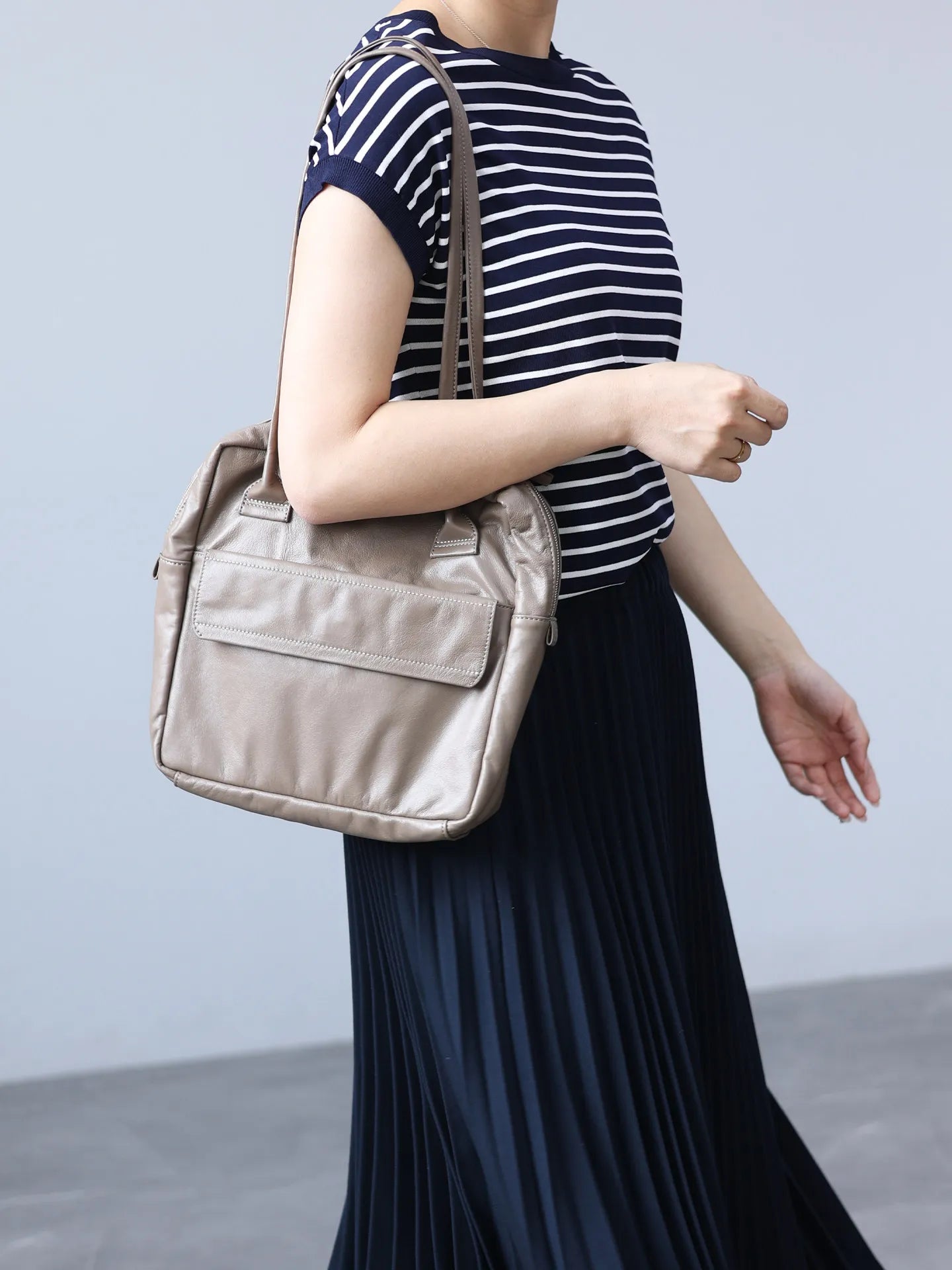 Soft Genuine Leather Women Single Shoudler Bags Small Size Zipper Tote Fashion Versatile Handbag Luxury Design