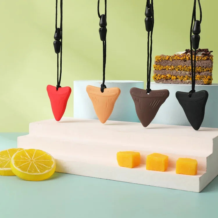 Sensory Chew Necklaces for Kids with Teething, for ADHD Autism Biting Needs, Oral Motor Chewy Teether Silicone Teethers