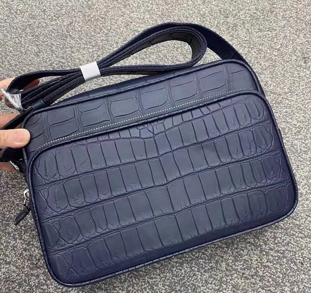 2022 New Designer Belly Crocodile Skin Men's Shoulder Bag Fashion Men Real Crocodile Bag High Quality Large Capacity Male Bag 45
