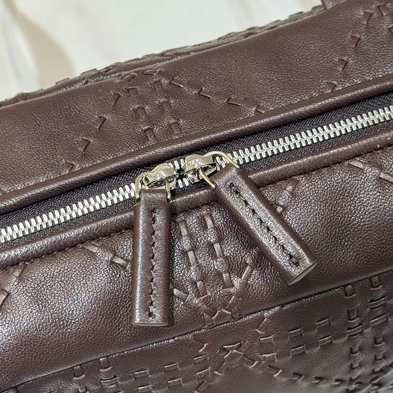 2025 autumn and winter new leather totem handmade bowling bag sheepskin shoulder bag high-quality sheepskin crossbody bag