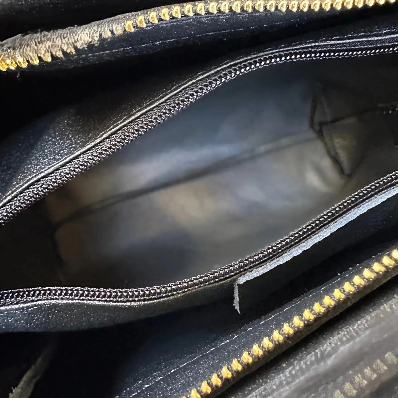 Royaa Handmade Genuine Leather Non-Waterproof Polyester Lining Fashion Tote Bag Women Large Black Zipper Closure Single Shoulder