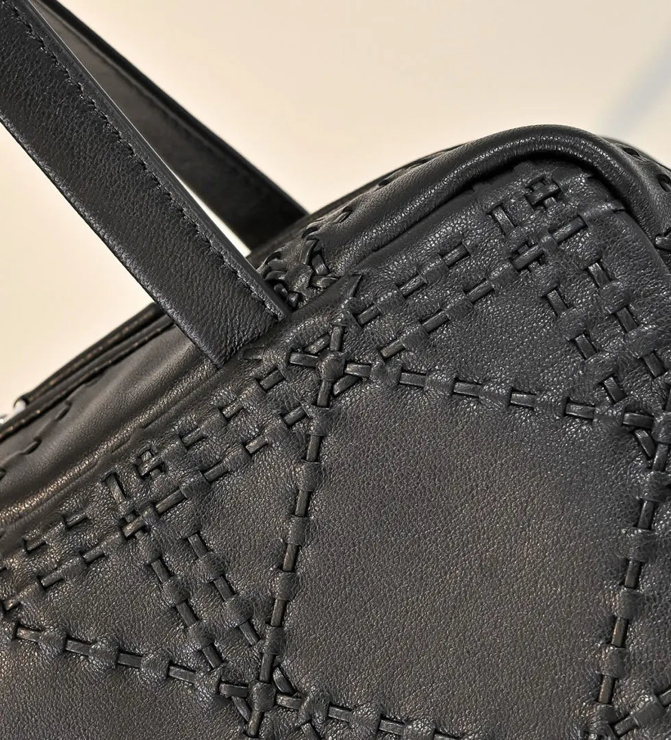 2025 autumn and winter new leather totem handmade bowling bag sheepskin shoulder bag high-quality sheepskin crossbody bag