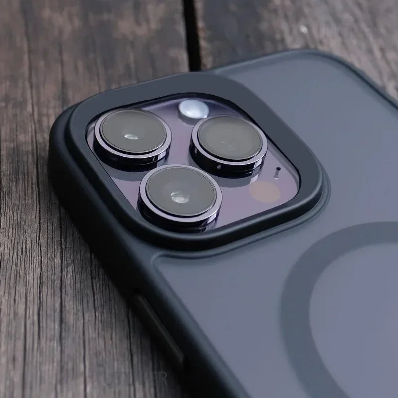 Magnetic iPhone Case with Wireless Charging & Military-Grade Drop Protection Tidesmit