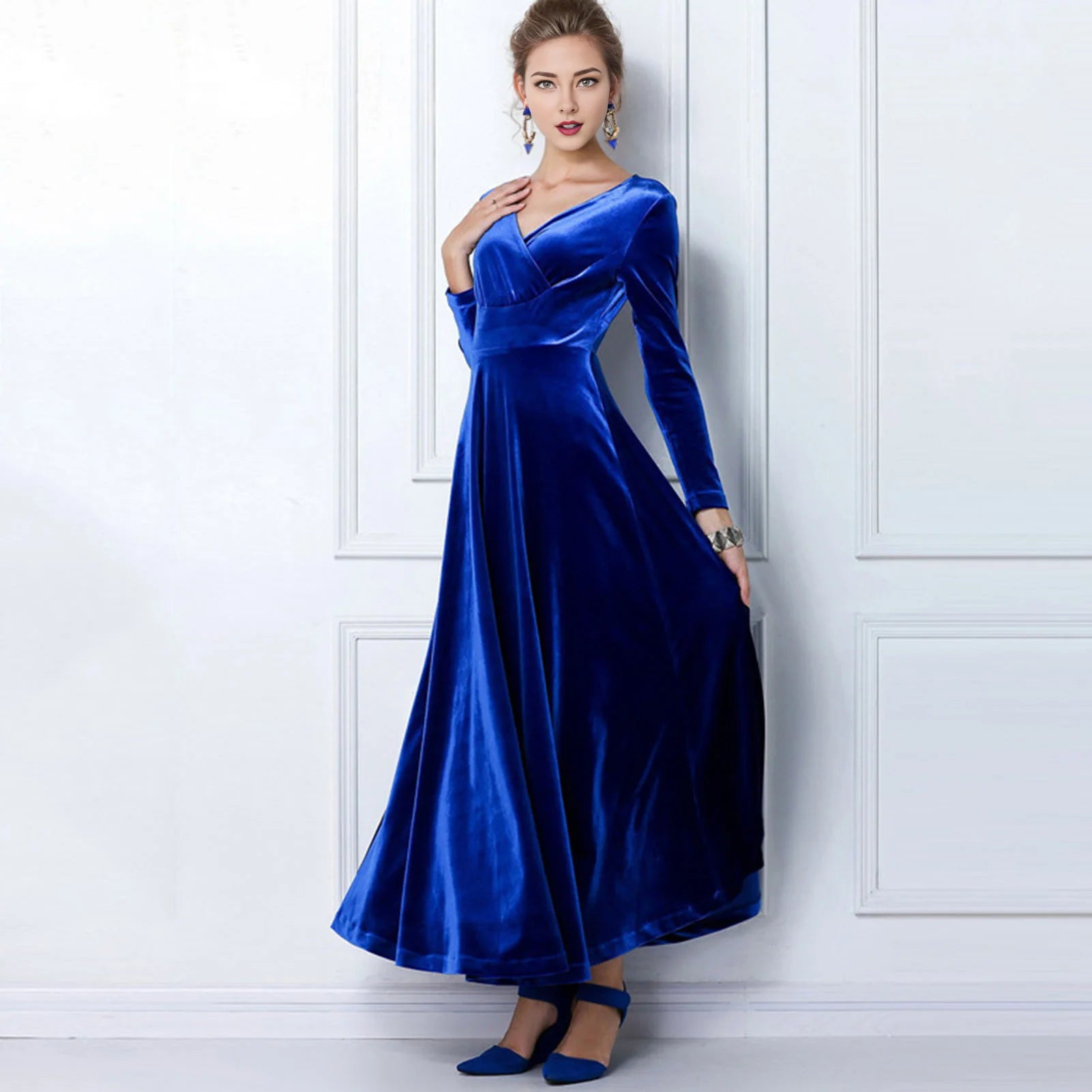 Vintage Women Autumn Long Sleeve V Neck Pleated Velvet Banquet Party Maxi Dress Party Wedding Elegant Evening dress 