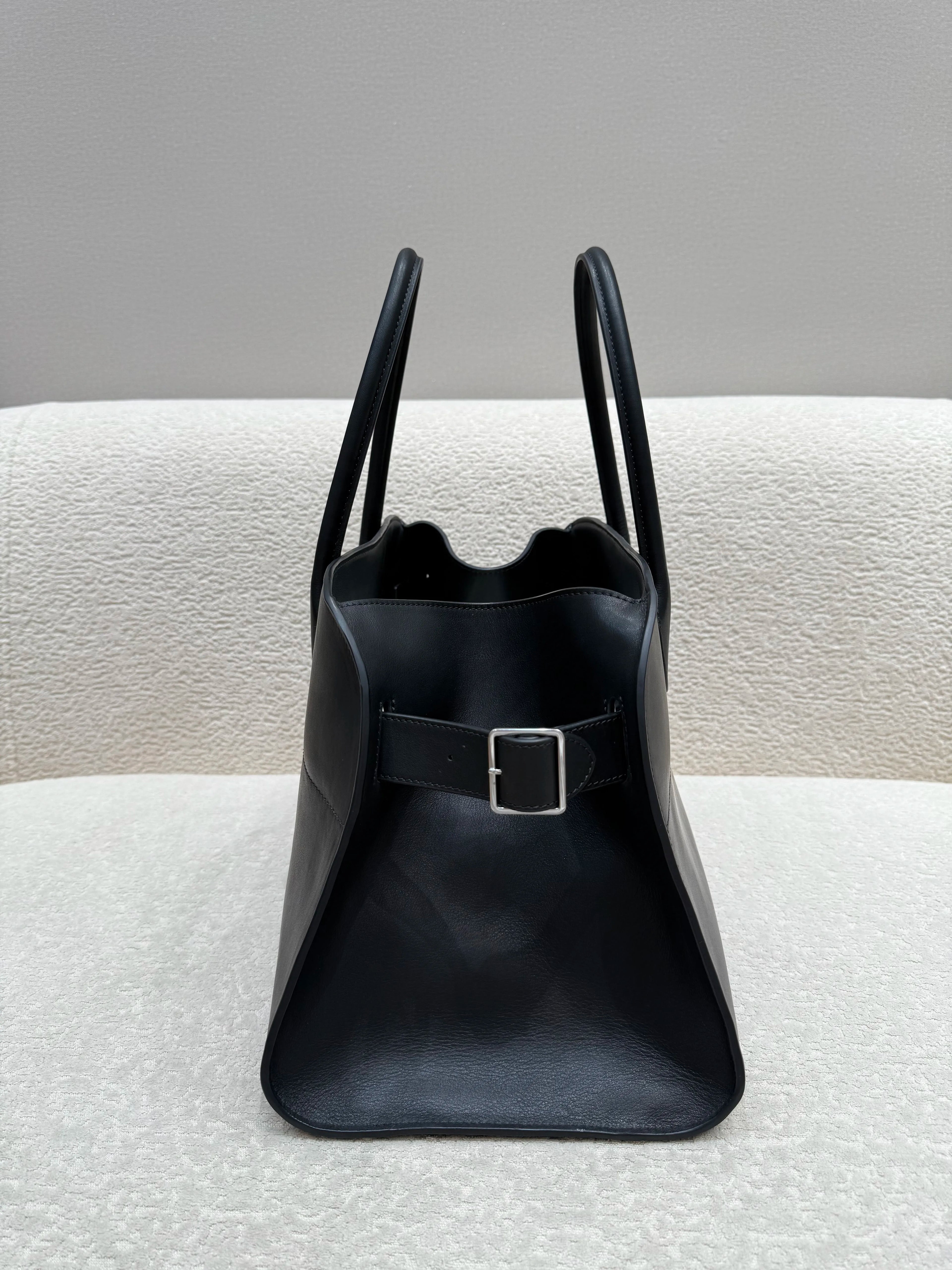 Unisex saddle leather all steel hardware inner sheepskin single shoulder large capacity hand-held horizontal bag