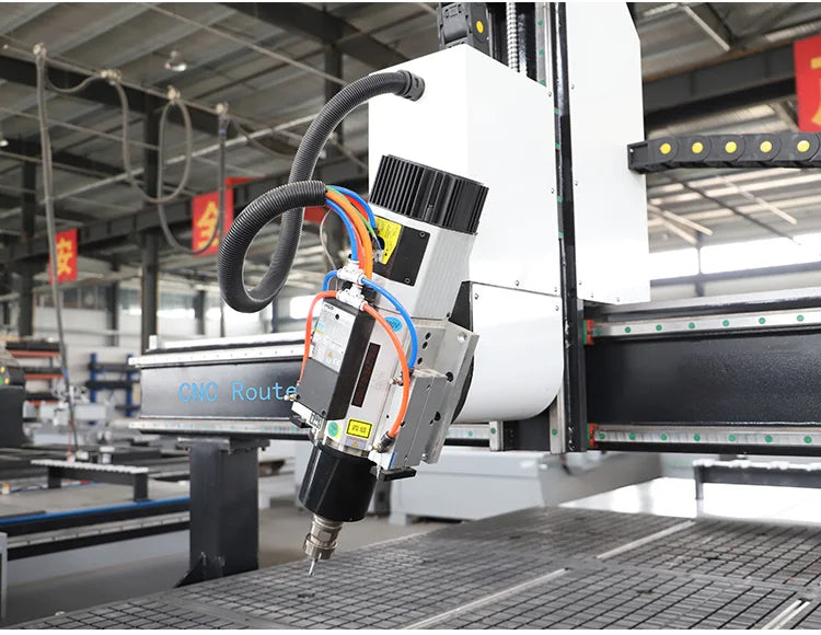 The four-axis side rotating CNC woodworking carving machine is suitable for hollow carving and relief carving with fixed fixture