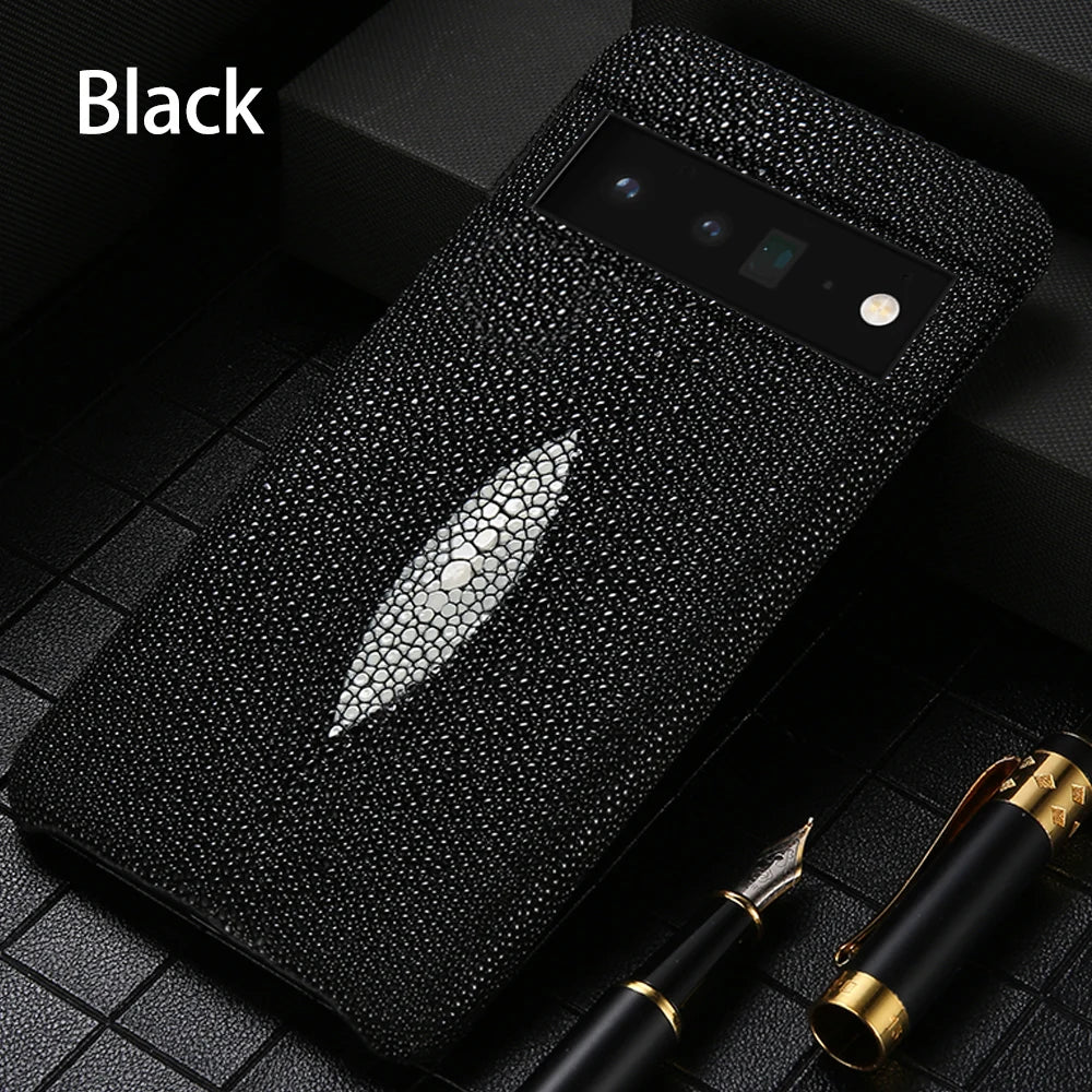 Google Pixel 9 Pro Stingray Leather Case - Slim Shock-Absorbing Cover Black Tidesmit