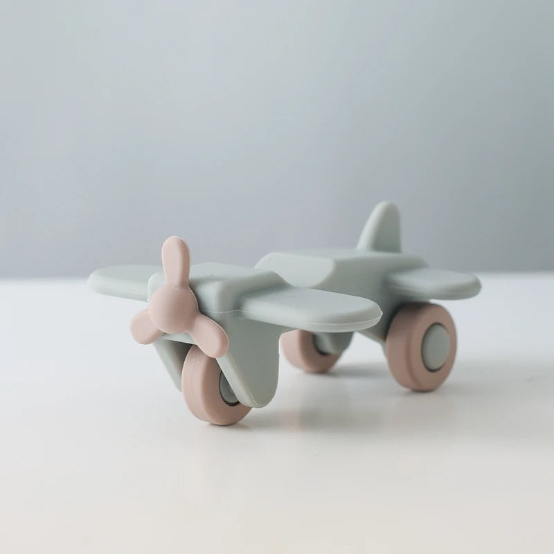 1Pcs Food Grade Baby Silicone Teether Toy Cartoon Car Nursing Teething Ring BPA Free Newborn Health Molar Chewing Accessorie Toy
