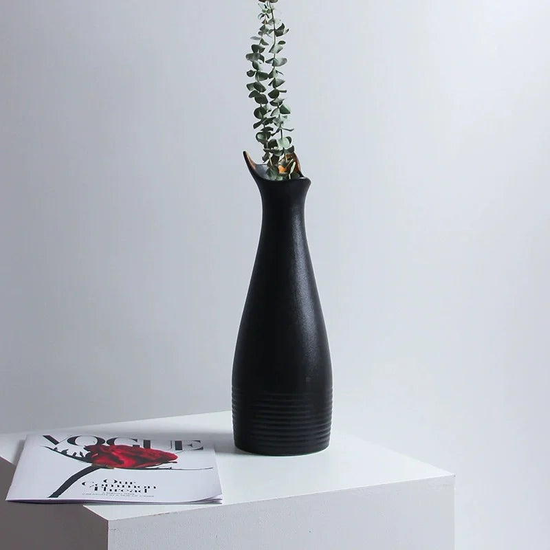 Cute cat-like ceramic vase, Nordic style, simple and cute, decoration for dried flower arrangement, hydroponic living room