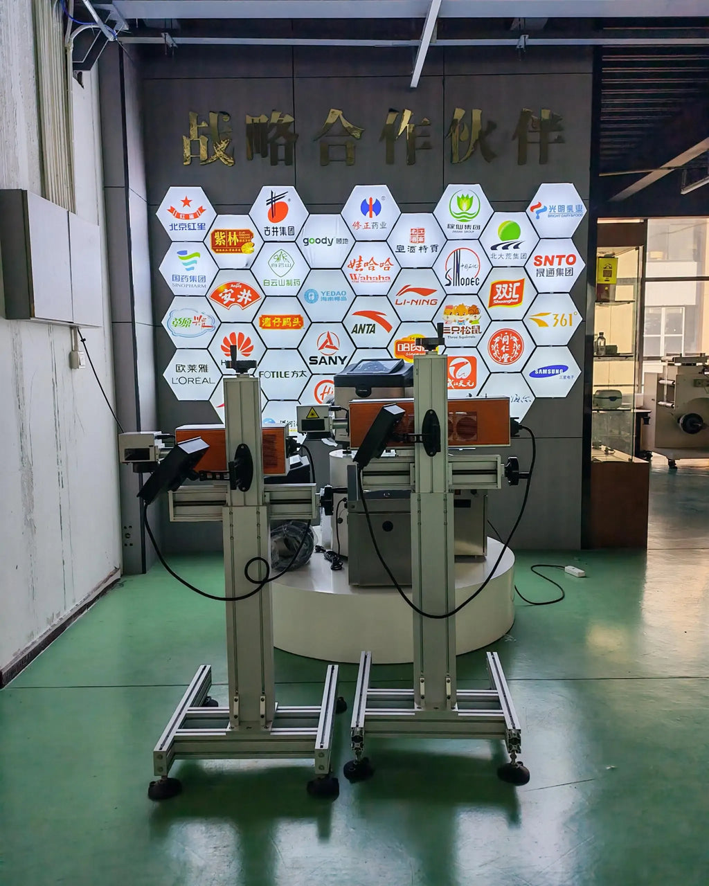 Industrial continuous inkjet printer with integrated control system outdoors