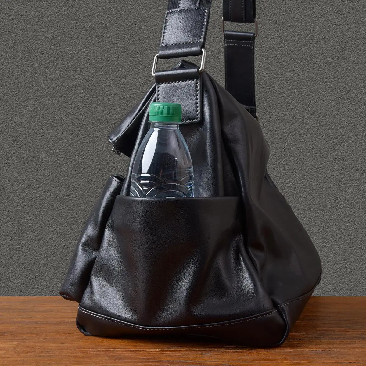 Retro Designer Men New Black Cowskin Genuine Leather Travel Bag Big Capacity Casual Tote Handbag Single Shoulder Crossbody Bag