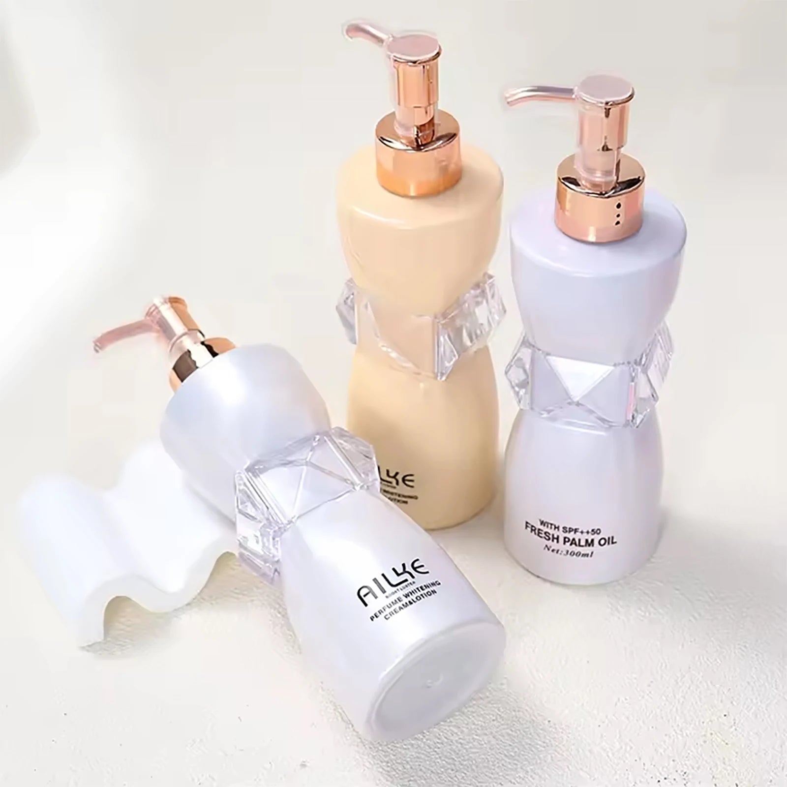 AILKE Collagen Whitening Body Lotion, Intense Moisturizing Cream for Women, Reduce Dark Spots, Melanin, With Nicotinamide
