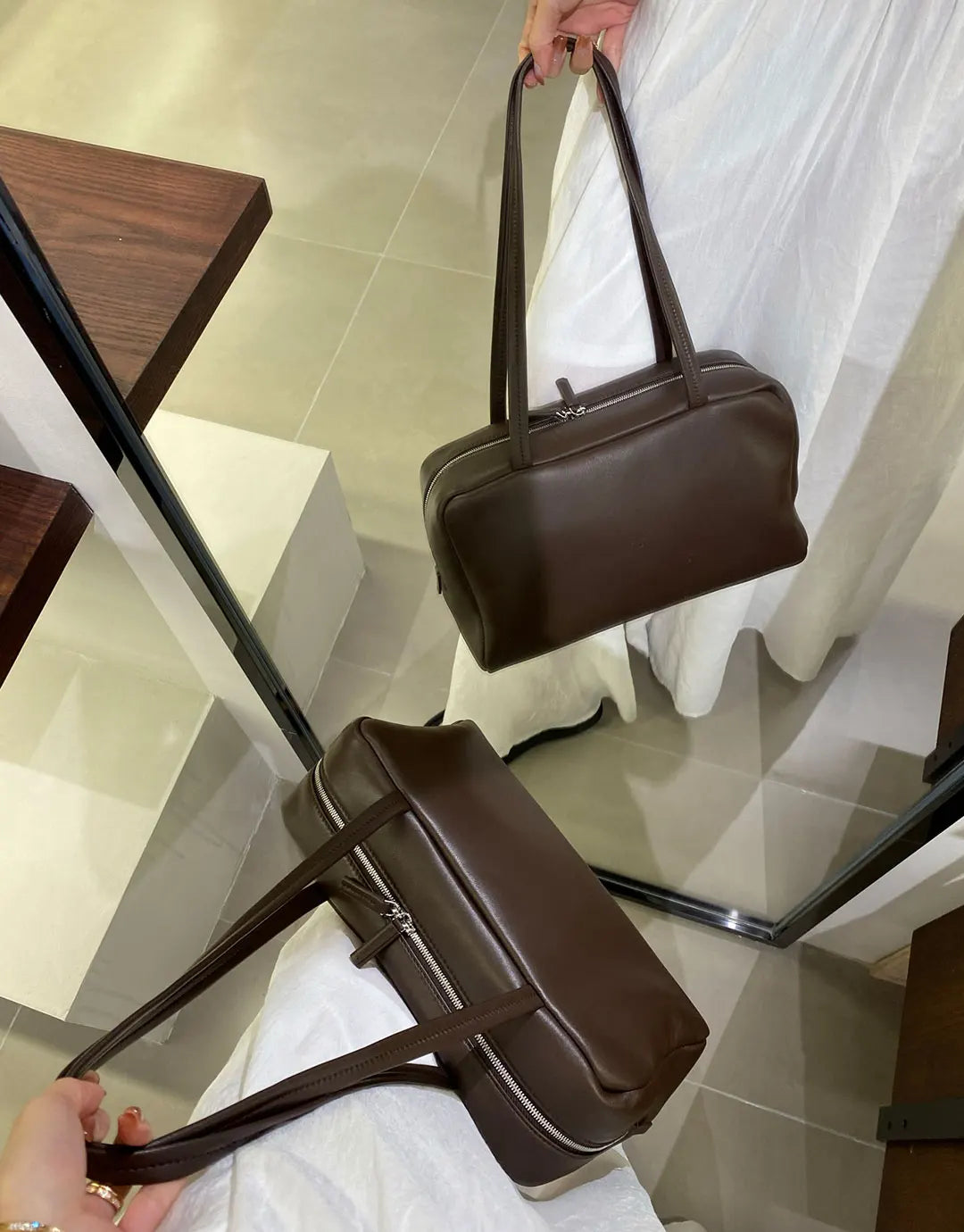 New  sheepskin bowling bag for autumn and winter 2025, high-quality long handled shoulder bag, sheepskin handbag