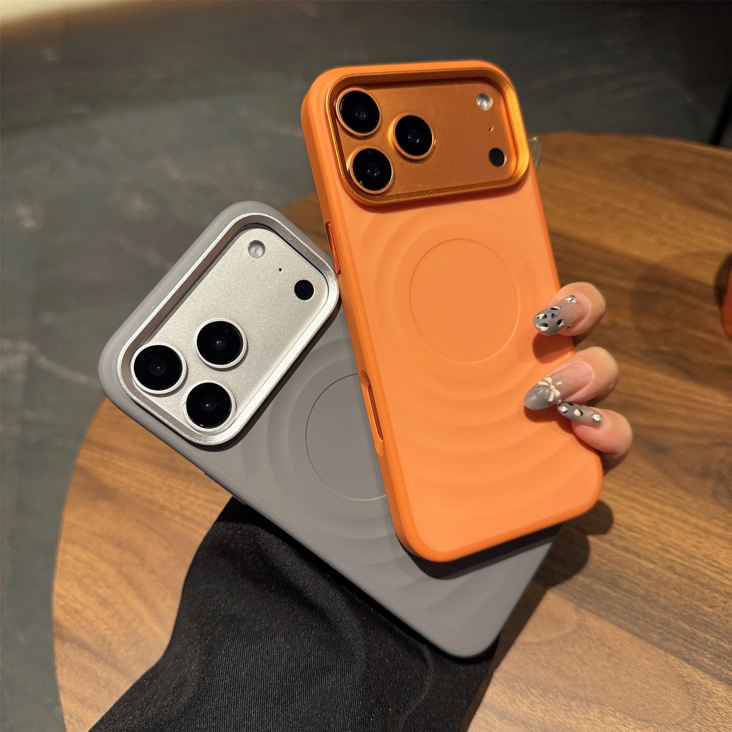 Magnetic iPhone 16 Pro Case: Slim Shockproof Silicone Cover Tidesmit